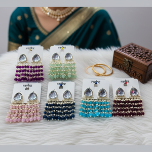 Pendientes colgantes de cuentas y piedra Kundan chapados en oro Accesorio de moda - Product Image 3