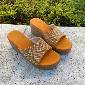 Sandalias de Verano para Mujer, Tallas Grandes, con Plataforma y Punta Abierta, Decoradas con Pedrería, Cómodas y Antideslizantes - Product Image 5