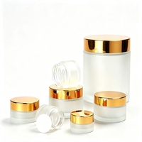 Pot en verre givré mat de luxe avec logo personnalisé pour emballage cosmétique, 5g 30g 50g 200g, pots vides pour soins de la peau avec couvercle doré