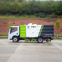 Balayeuse routière à aspiration avec empattement de 3308 mm et MIV de 7360 kg pour le nettoyage des rues, des places, des parkings et des zones industrielles