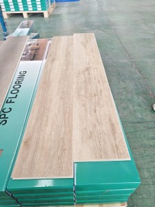 Hiện đại 183*1220mm 6mm 5 + 1 không thấm nước bấm vào khóa chịu mài mòn kính nhiều lớp sàn Composite AC4 sàn gỗ rắn E0 - Product Image 5