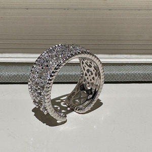 Anillo de Encaje de Plata Pura S925, Estilo Antiguo, Diseño de Nicho, Joyería Ligera, Simple, Moderno, Retro, con Patrón Hueco, Anillo con Incrustaciones de Moda - Product Image 5