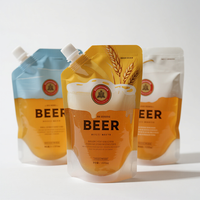 Vente en gros de sacs à bière transparents Buse composite portable Sac debout Sac d'emballage jetable pour jus de boisson et bière Spot