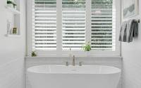 Volets de plantation en PVC imitation bois pour intérieur, stores de fenêtre imperméables et résistants aux UV, sur mesure