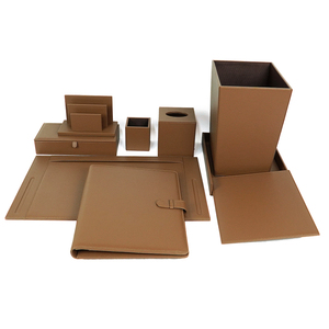 Ensemble d'accessoires <span class=keywords><strong>de</strong></span> <span class=keywords><strong>bureau</strong></span> en cuir personnalisés, fournitures <span class=keywords><strong>de</strong></span> papeterie, organisateur <span class=keywords><strong>de</strong></span> <span class=keywords><strong>bureau</strong></span> - Product Image 3