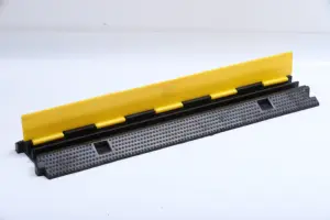 Heavy Duty Load Capacity PVC Cover Speed Ramps 2 Channels Cable Protector Speed Bumps