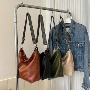 Bolso de Hombro de Gran Capacidad de Color Sólido Retro para Mujer, Bolso Cruzado Moderno, Adecuado para el Transporte Diario de las Chicas - Product Image 1