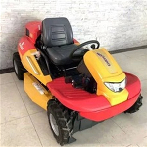 Tracteur à essence 4x4 avec <span class=keywords><strong>tondeuse</strong></span> à gazon intégrée / <span class=keywords><strong>Moteur</strong></span> Yamaha 300L, bac à herbe, usage intensif, commercial, 4x4, 688cc, bicylindre - Product Image 2