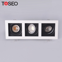 Spot lumineux carré encastré à Led, plusieurs luminaires encastrés