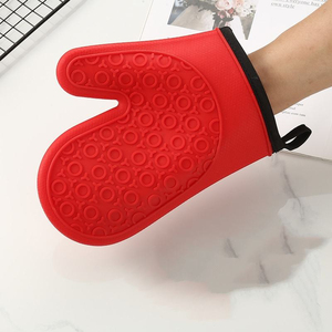 Gants de cuisine en silicone résistants à la chaleur pour micro-ondes, four, barbecue et cuisson - Product Image 2