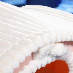 2024 Bán Buôn Tùy Chỉnh Hot Bán Đáng Yêu Mềm Mại Ấm Áp <span class=keywords><strong>Pet</strong></span> Tổ Có Thể Giặt Mèo Nhà Kèm Theo Bền Dễ Thương Hình Dạng Ngôi Nhà Mèo Giường Lều - Product Image 4