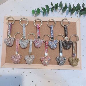 Porte-clés et pendentif de sac pour femme, motif ours en strass et cristaux multicolores, de haute qualité et tendance - Product Image 4