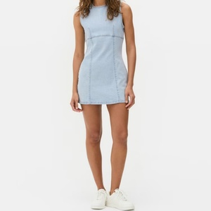 เดรสยีนส์สีน้ำเงินคอกลมทรงเข้ารูปดีไซน์ใหม่สำหรับผู้หญิงขายส่งแบบกำหนดเองได้ - Product Image 2