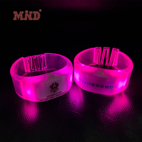 13.56mhz nfc télécommande DMX rfid led bracelet bracelet d'activité sans fil bracelet