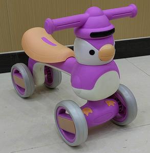 Juguete de Empuje para Bebés y Niños Pequeños con Música y Luces, Carro Deslizante de Plástico, Columpio para Niños y Niñas - Product Image 3