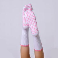 Chaussettes de yoga personnalisées Pilates Chaussettes de yoga personnalisées Fitness Grip Chaussettes de yoga FREE DESIGN & MOCKUP pour femmes