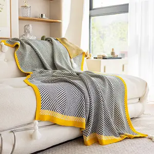 Couvertures personnalisées à franges en tricot texturé solide pour la maison décor de lit avion