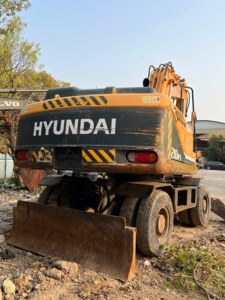 Excavadora de Ruedas Hyundai 210w-9 Usada de Marca Coreana Original en Venta, Excavadora de Ruedas Hyundai Usada - Product Image 4