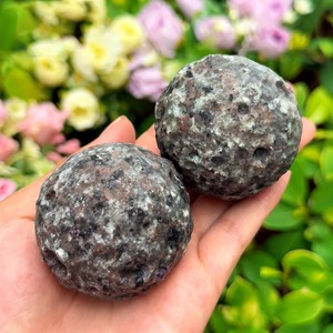 Esferas de Yooperlite de Alta Calidad con Destellos Intensos para Decoración del Hogar, Piedras Naturales con Forma de Luna - Product Image 3