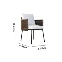 Ensemble de table et de chaises de salle à manger d'extérieur en rotin et teck, durable et luxueux, pour hôtel, restaurant, villa, salon, patio