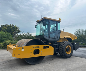 Compacteur routier de 14 tonnes XS143J, équipement de compactage 315N/cm pour l'ingénierie routière, les routes minières et les opérations de terrassement à grande échelle - Product Image 1