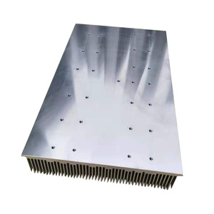 Disipador de Calor de Aluminio Anodizado de Alta Densidad con Dientes de Imec para Inversores y Módulos de Alumbrado Público - Product Image 1