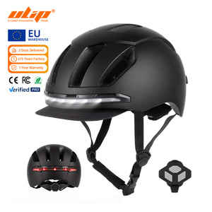 Casco inteligente con señal de giro LED, múltiples modos de luz, control remoto, manillar inalámbrico, casco de scooter para montar de noche - Product Image 1