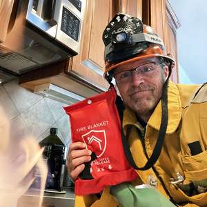 热销防火毯耐热玻璃纤维防火布耐磨家用防火毯 - Product Image 2