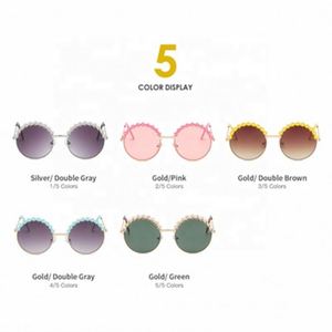 Lunettes de soleil tendance pour enfants, garçons et filles, petites lunettes de soleil en métal dégradé, lunettes de soleil pour enfants UV 400, lunettes de soleil rondes à fleurs pour enfants 2021 - Product Image 4