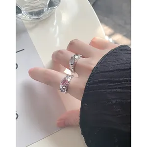 Großhandel 925 Sterlingsilber lila Herz Edelstein Ring geometrisch unregelmäßig plissiert Textur oxidierter kubischer Zirkonschmuck