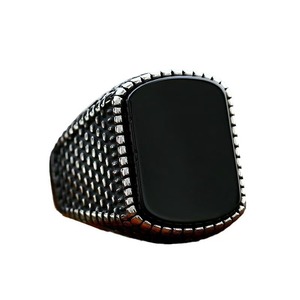 Meistverkaufte Herren Retro Edelstahl-Ring mit Eingelegtem Stein Europäischer Stil Edelstein Islam Religiöse Ringe Großhandel - Product Image 1