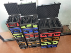 Đầy màu sắc trung quốc nhà máy tùy chỉnh nhôm thể thao thẻ trường hợp, 3 Hàng phân loại thẻ slab lưu trữ trường hợp <span class=keywords><strong>Box</strong></span> với giá tốt đẹp - Product Image 5