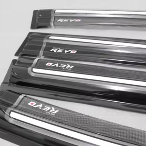 Accessoires automobiles OEM/ODM, nouveau design, pare-soleil et pare-pluie en PC noir injecté pour Toyota Hilux Revo - Product Image 6