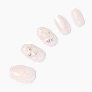 Dessing Diva Vernis à ongles Silver Dewy Collection-Choisissez 1 des 2 formes - Product Image 1