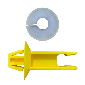 Serre-câbles et passe-câbles pour capots de moteur Ford 1070074 1767027 Fixation de câbles en plastique à clipser - Product Image 2