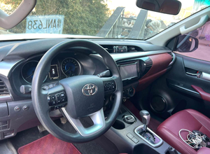 <span class=keywords><strong>Toyota</strong></span> <span class=keywords><strong>Hilux</strong></span> Usado - Product Image 5