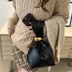 Bolso de Mano Tipo Cubo de Piel Sintética Plisada, Resistente al Agua, con Forro de Poliéster, Elegante y Pequeño, para Mujer, Ideal para Fiestas y Cenas - Product Image 3