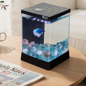 אקווריום אקרילי קטן למכירה סיטונאית מבית YEe, כולל תצוגת טמפרטורה ומסנן. - Product Image 1