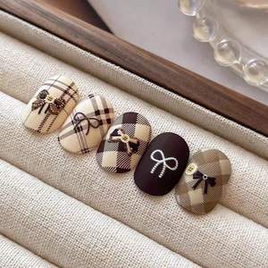 Nuevas pegatinas de uñas con botones y lazos en relieve para otoño e invierno, decoraciones adhesivas traseras explosivas estilo Maillard. - Product Image 5
