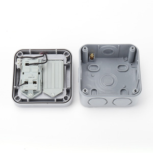 Interruptor Impermeable para Exteriores Sika 20A IP66, Interruptor de Pared Resistente a la Intemperie de Montaje Superficial - Product Image 3