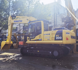 รถขุดโคมัตสึ PC200-8 ของแท้จากญี่ปุ่น รถขุดโคมัตสึราคาถูก รถขุดโคมัตสึมือสองขายดี - Product Image 3