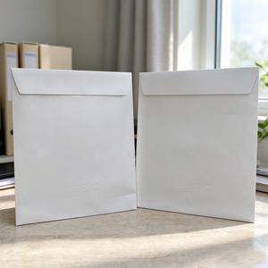 Bolsa de Papel Kraft Blanca Reciclable en Oferta, Bolsa de Regalo con Logotipo Grabado, Impresión Personalizada, Bolsa de Papel para Envíos - Product Image 4