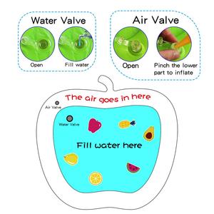 Tapis aquatique gonflable pour bébé en forme de pomme, design fruité, tapis de jeu sensoriel pour nourrissons, jouet de développement précoce - Product Image 3