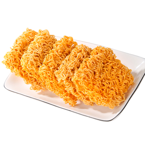 Nouilles instantanées en <span class=keywords><strong>vrac</strong></span> <span class=keywords><strong>de</strong></span> style indonésien, saveur poulet émincé doré, à base <span class=keywords><strong>de</strong></span> farine <span class=keywords><strong>de</strong></span> blé, multi-saveurs, collation décontractée croustillante et riche en matières grasses - Product Image 4