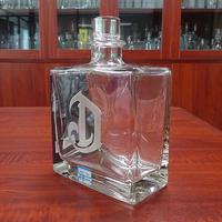 Bouteille de tequila en verre super flint carré sablé, 750 ml