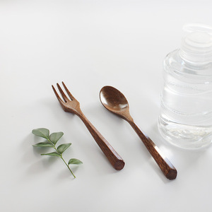 Ensemble de couverts en bois, cuillère, fourchette, baguettes, ustensiles de camping portables, ensemble de trois pièces - Product Image 4