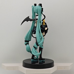 Statuetta in PVC della Serie Anime Girl Miku Little Devil con Rascal the Raccoon, Angelo Oscuro, Ornamento da Scrivania - Product Image 4