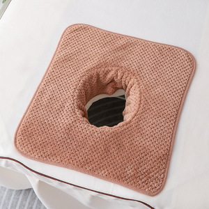 Housse de lit de massage douce avec trou pour le visage, <span class=keywords><strong>serviette</strong></span> de lit de spa réutilisable avec trou pour le visage, drap pour soins de la peau 35*35CM - Product Image 6