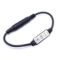 DC12-24V Mini contrôleur de gradateur LED à 3 touches couleur unique avec connecteur DC mâle et femelle pour lumières de Noël LED