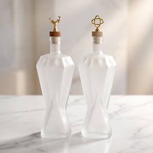 Botellas <span class=keywords><strong>de</strong></span> Vidrio Personalizadas OEM ODM 500ml 375ml Diseño Único para Whisky, <span class=keywords><strong>Vodka</strong></span>, Sprite, Licores, Venta al Por Mayor - Product Image 1